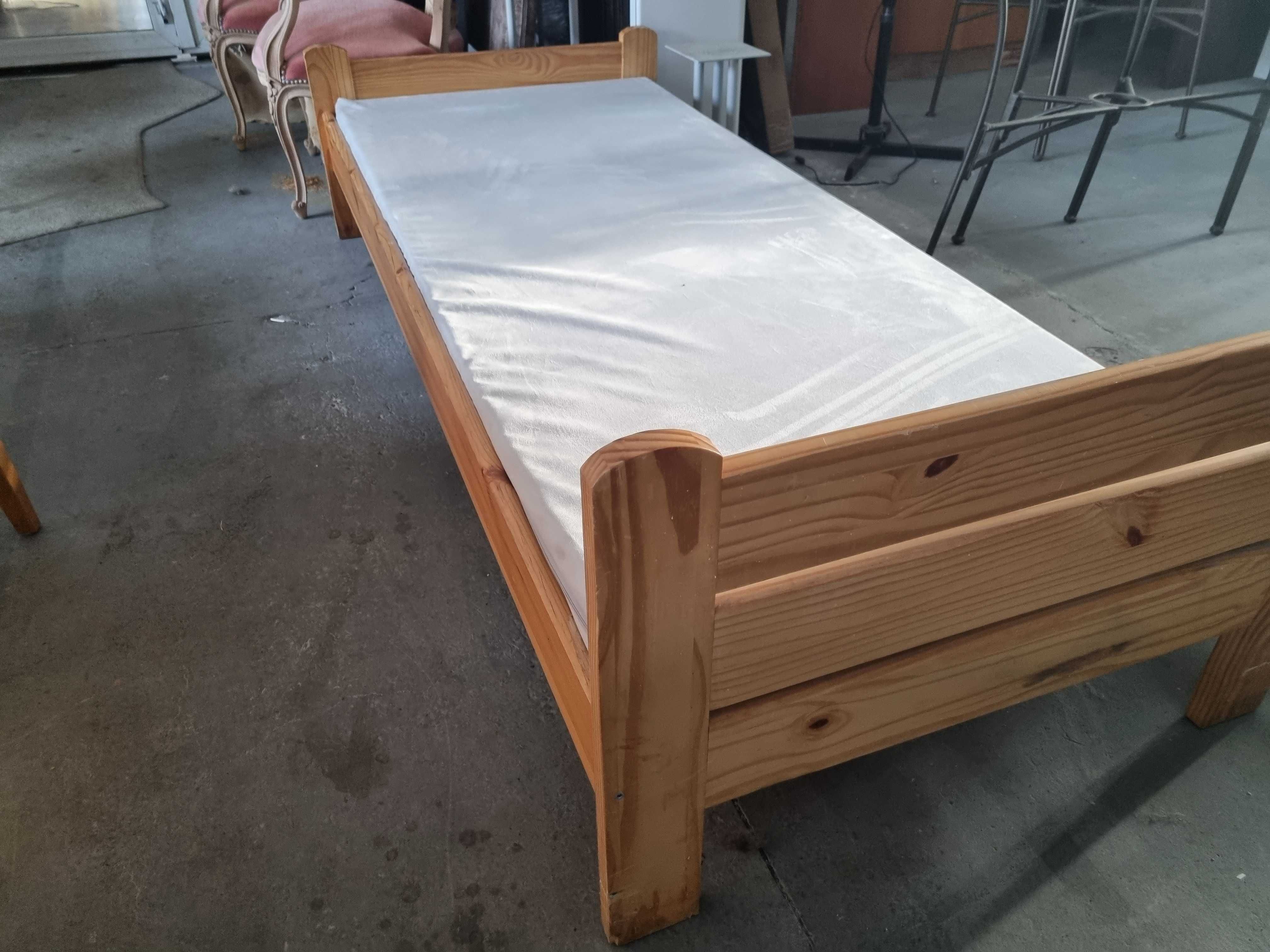 Łóżka sosnowe 80/200 z nowym materacem piankowym H-8cm 100Szt.