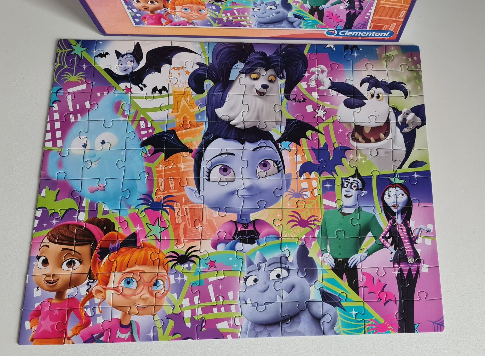 Puzzle Vampirina 100 elementów dla dziewczynki