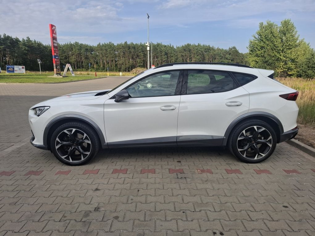 Cupra Formentor VZ, moc 400 km, nowe opony, hamulce, bezwypadk
