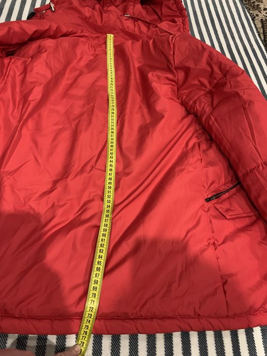Зимова двостороннЯ куртка ,червоного коліру