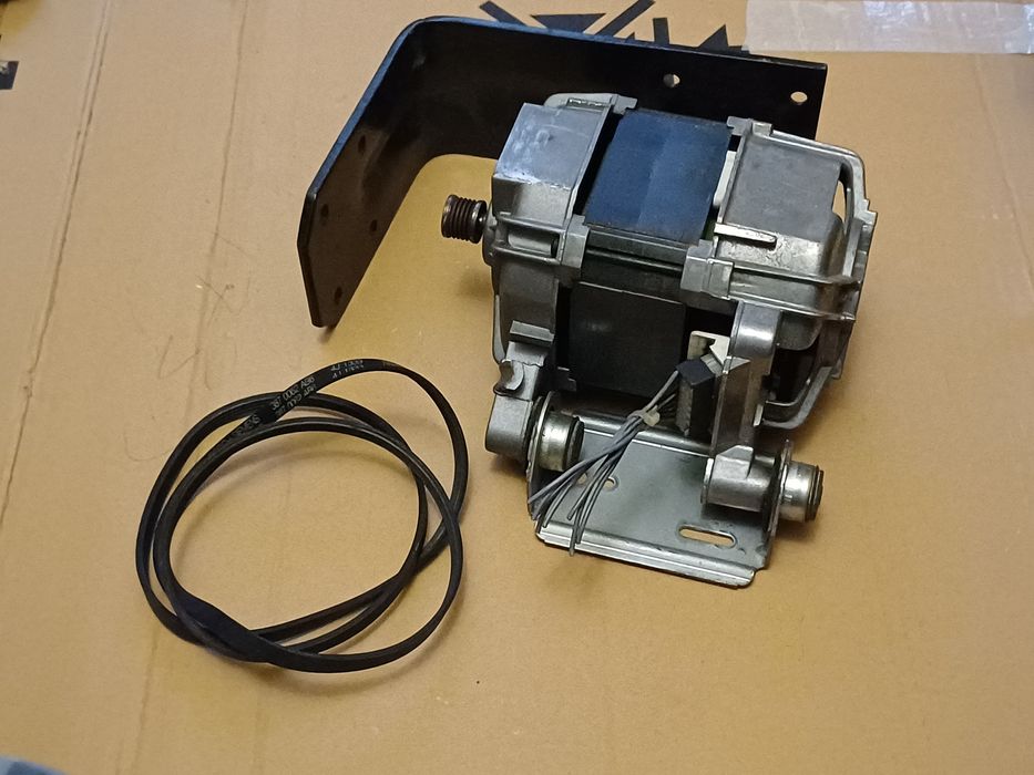 Двигун від правильної машини SIEMENS