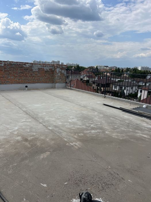 Без %. 1-кім студія з балконом, басейн,вітражні вікна, укриття