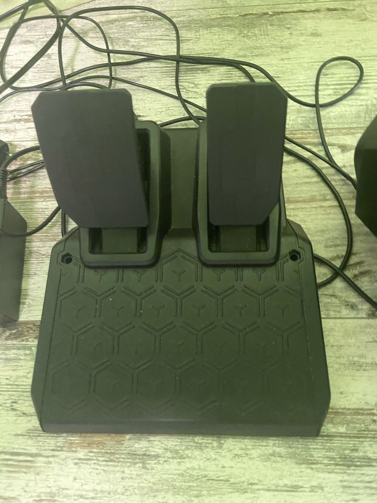 Кермо thrustmaster t128