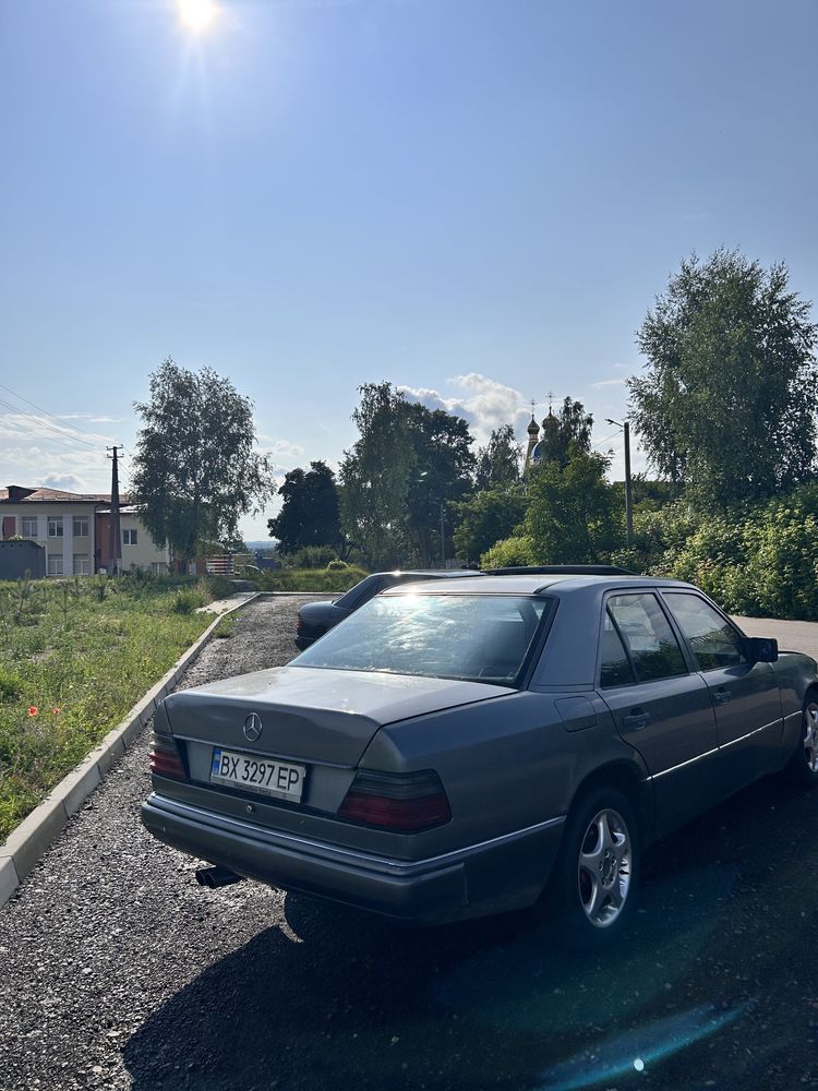 W124 230E