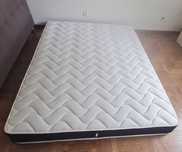 Colchão de cama de casal como NOVO