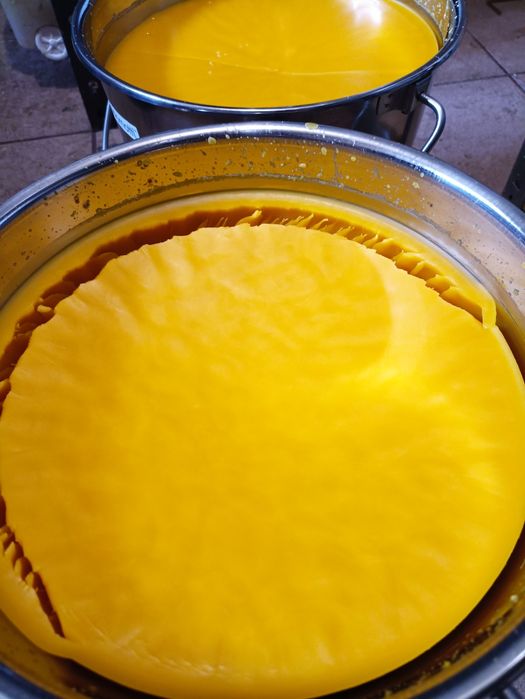 Przerób wosku na węzę węza pszzela