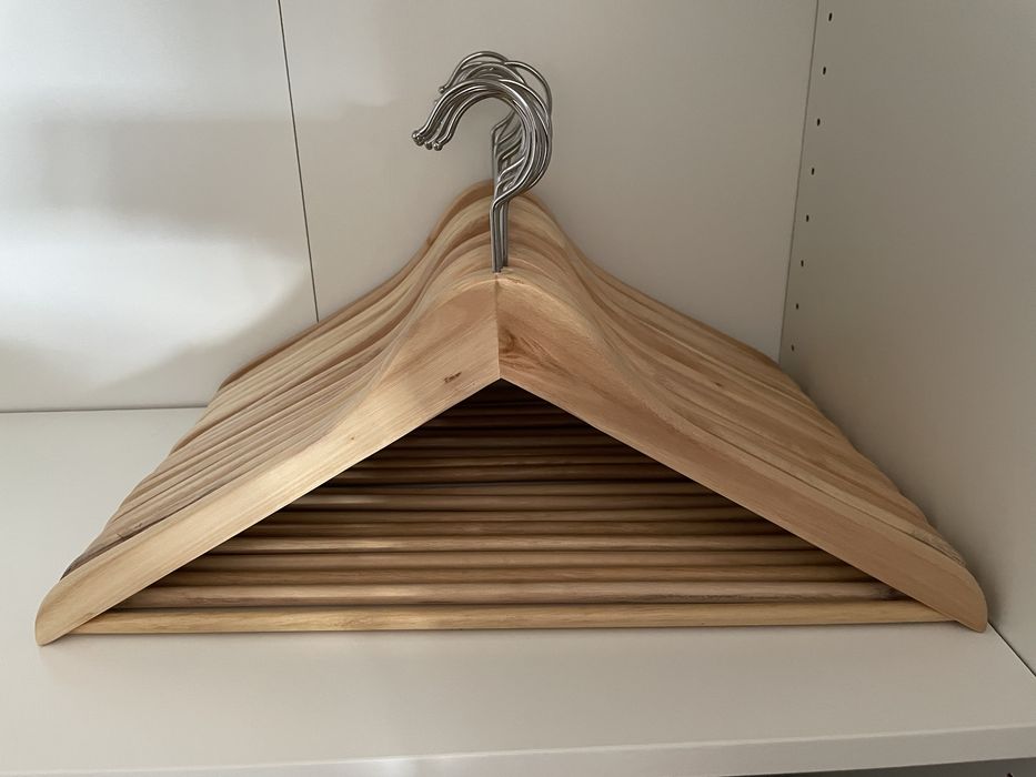 Cabides madeira (total de 30)