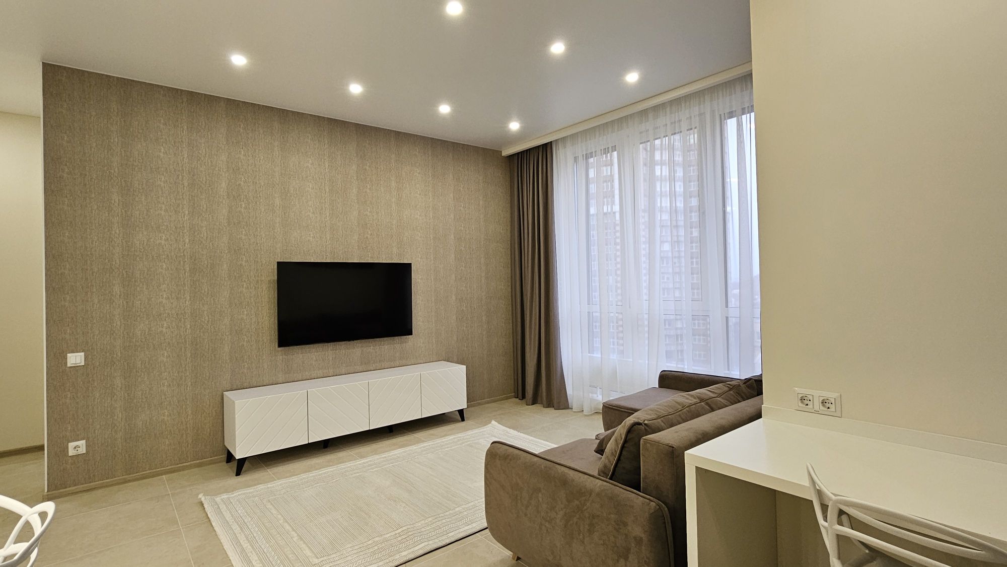 Оренда 2к квартири, Greenville, Лук‘янівка. ГЕНЕРАТОР