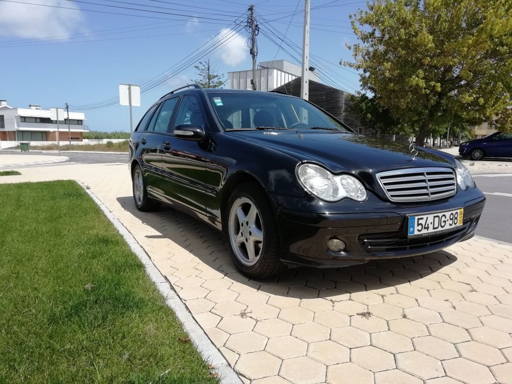 Mercedes C220 cdi (150cv) Dezembro 2004