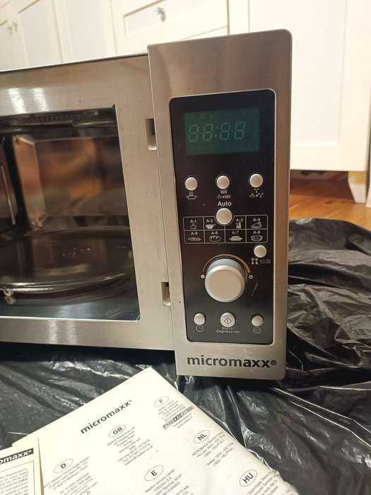 Nowa mikrofalówka zajmuje miejsce Oddam tanio