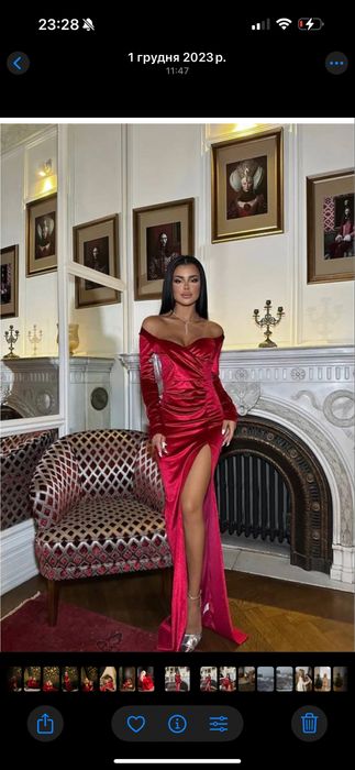 Неймовірна червона сукня