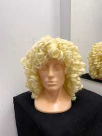 Damska peruka syntetyczna blond lokowana