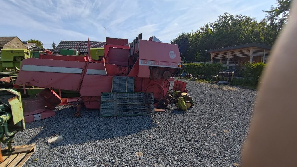 Części do kombajnów zbożowych Massey Ferguson John Deere case  Claas