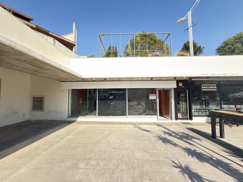 Loja para Restauração no Centro de Almada