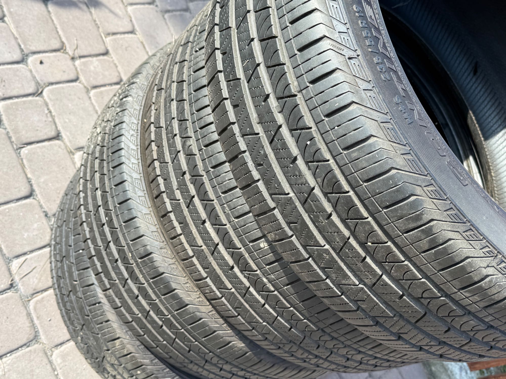 Opony Continental cross contact 235 55 R 19
