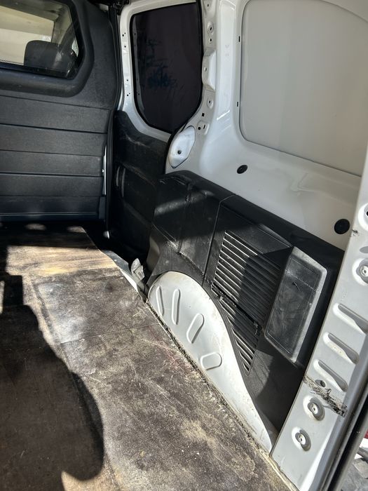 Peogeot partner impecavel