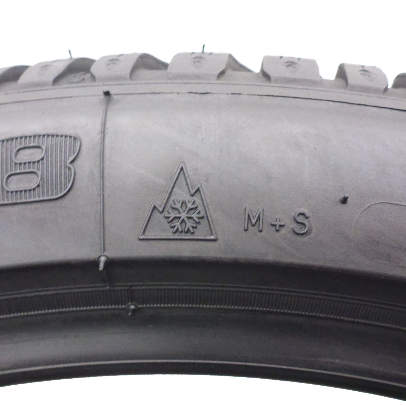 225/40/18 BF Goodrich 225/40R18 92V XL 2021 Zima 2021 Nieużywane