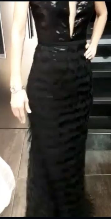 Чорна вечірня сукня Jadore з паєтками і бахромою