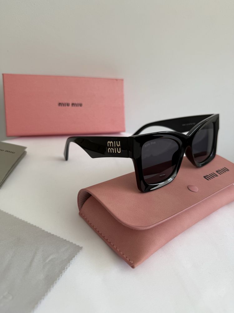 Okulary przeciwsłoneczne Miu Miu 08WS 1AB5D1
