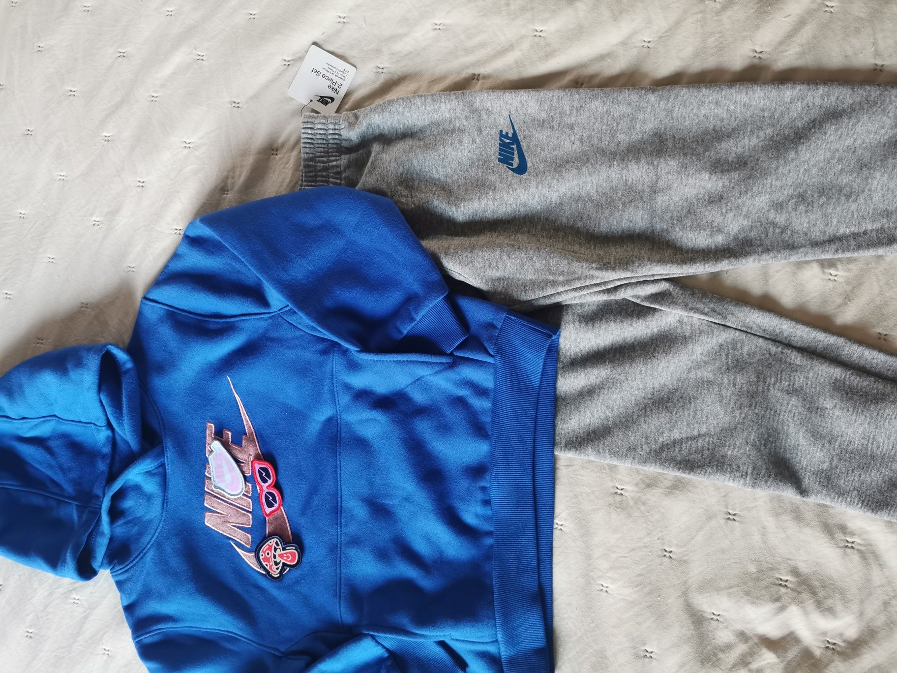 Nowe dresy z bluzą nike 116