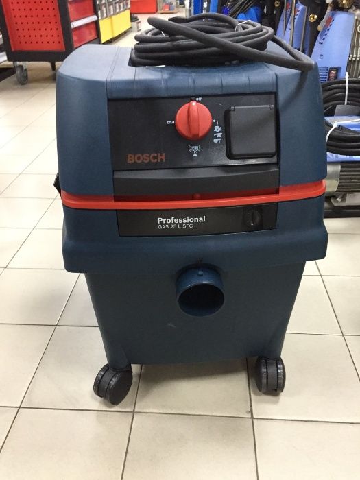 Aspirador universal Bosch GAS 25 L SFC Professional