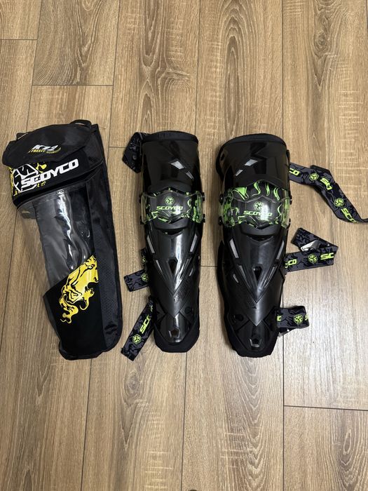 Мото наколінники Scoyco K12