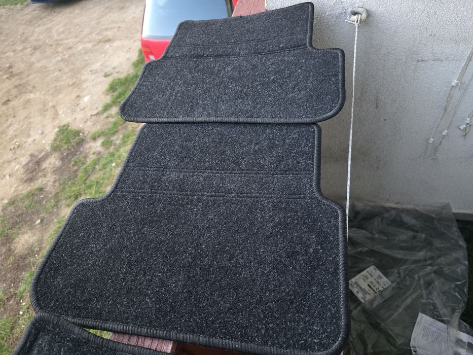 DACIA SANDERO III Dywaniki Welurowe Oryginalne
