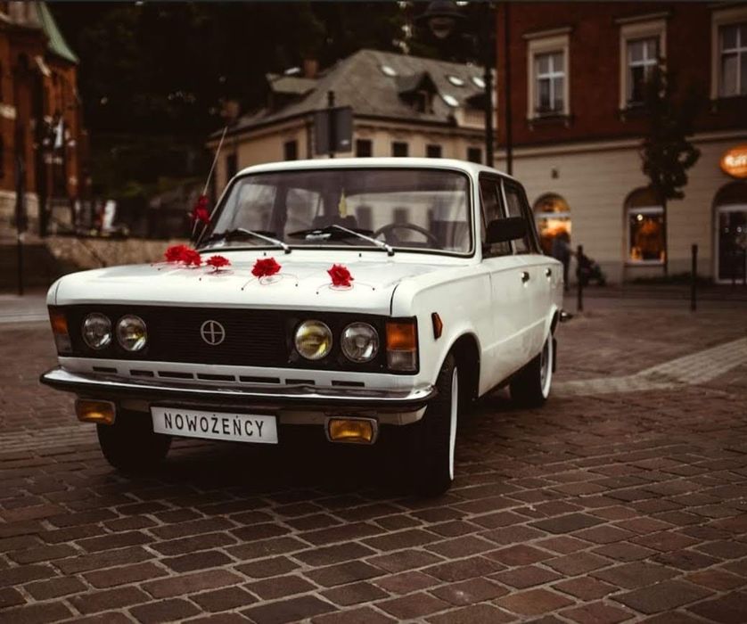 Auto do ślubu Fiat125p