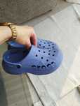 Crocs klapki W7 fioletowe