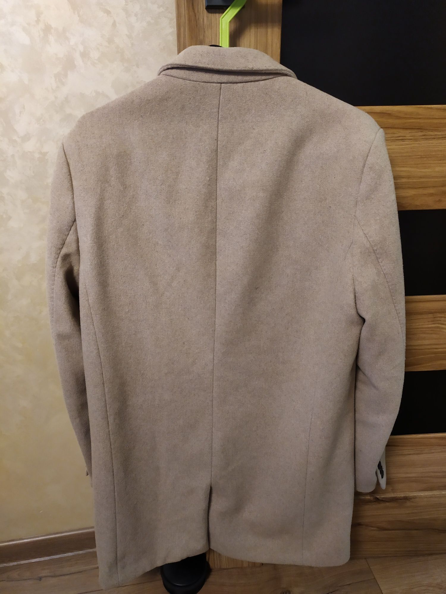 Чоловіче напівпальто H&M
