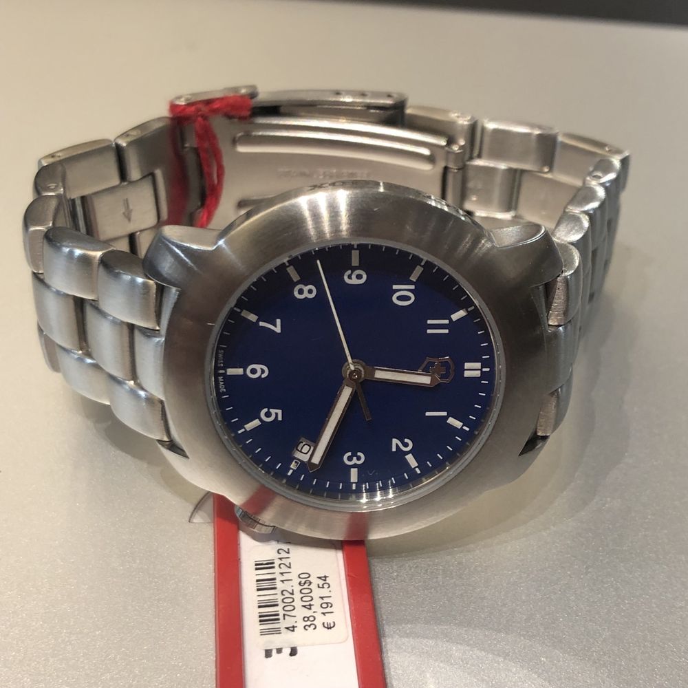 Relogio Victorinox 37mm ref. 4700.211.212 Novo com etiqueta