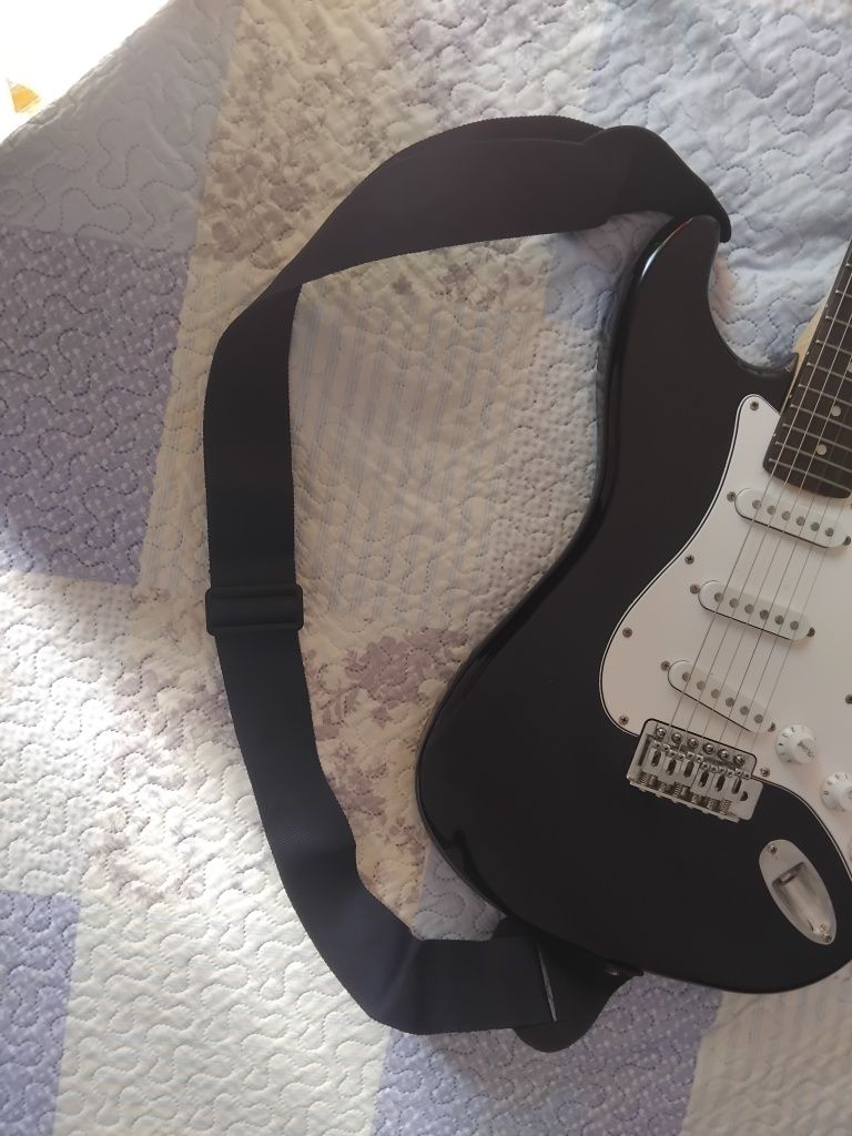 Harley Benton Guitarra Elétrica