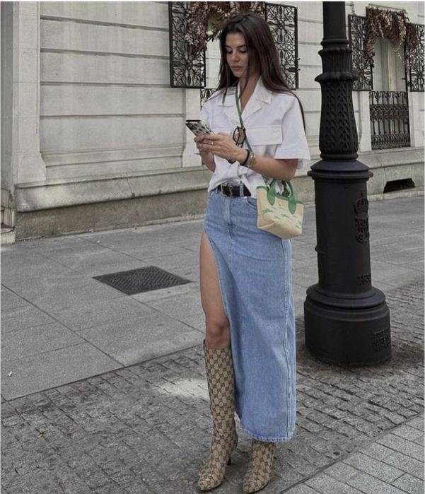 Юбка з розрізом bershka