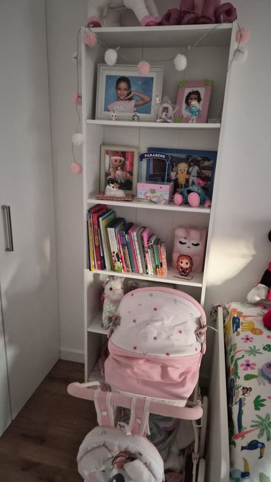 Mobilia de quarto de crianca