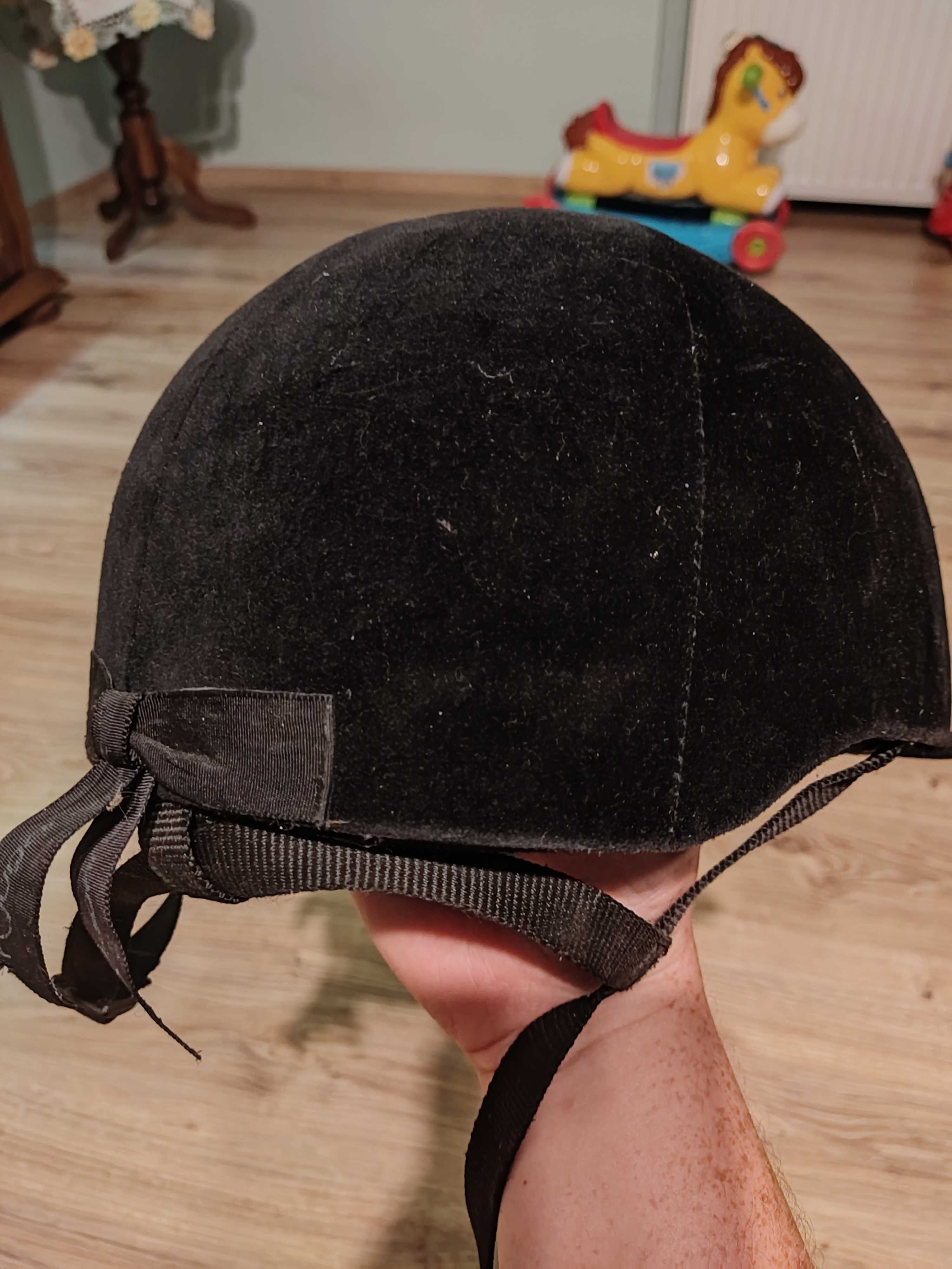 Kask jeździecki Fouganza C300 57
