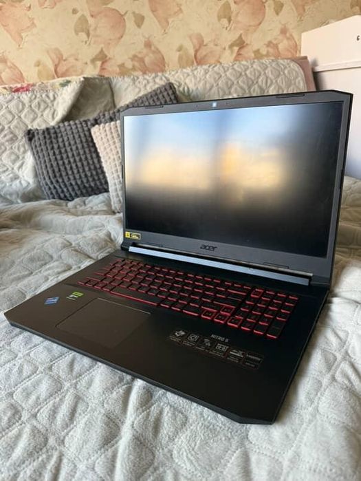 Acer Nitro 5 17" - CPU I7, GPU 3050, SSD M.2- 1000 Mb