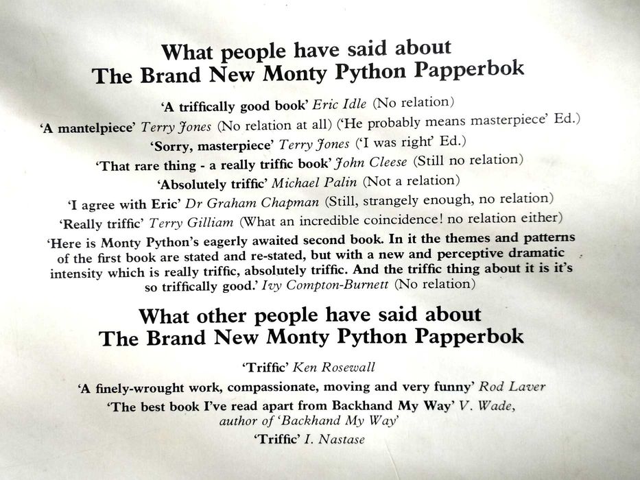The Brand New Monty Python Papperbok [porte incluído]