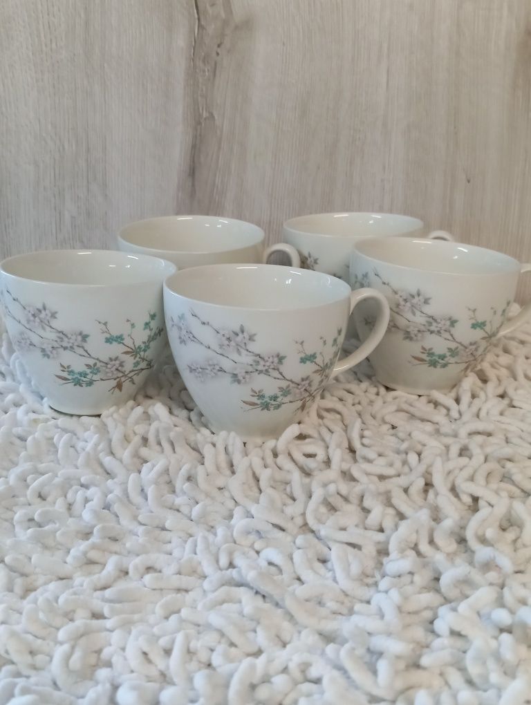 Vintage zestaw filiżanek ze spodkami Snowhute Johnson Bros