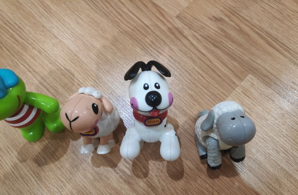 Игрушка TOLO трещалка торохтушка пищалка щенок барашек собака Толо