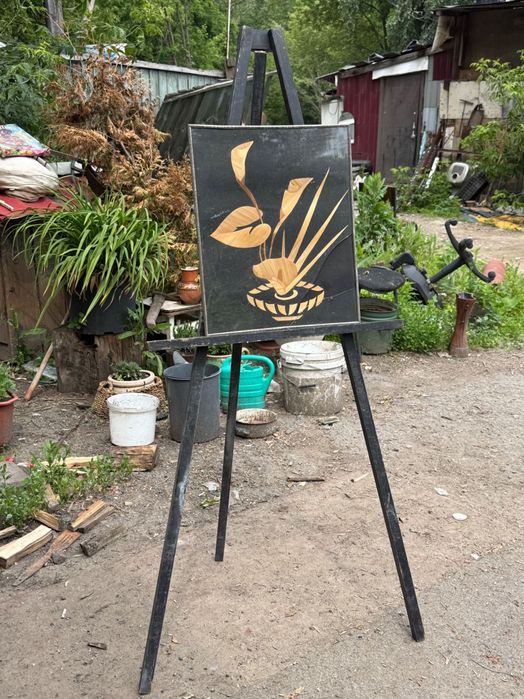 Мольберт-тринога високий б/в