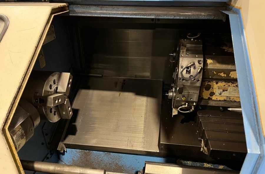 Tokarka CNC HYUNDAI HIT -15 z magazynem pręta