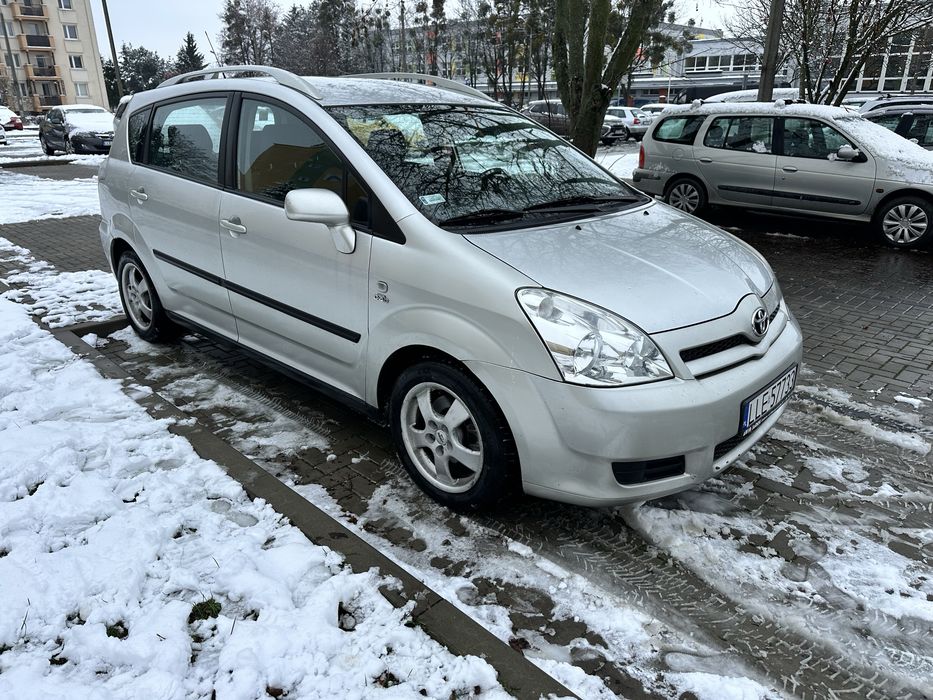 Sprzedam Toyota Corolla Verso 2.0 d4d