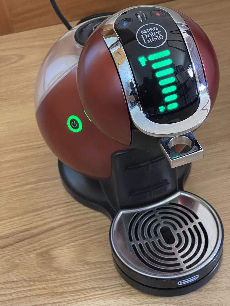 Cafeteira Dolce Gusto automatica