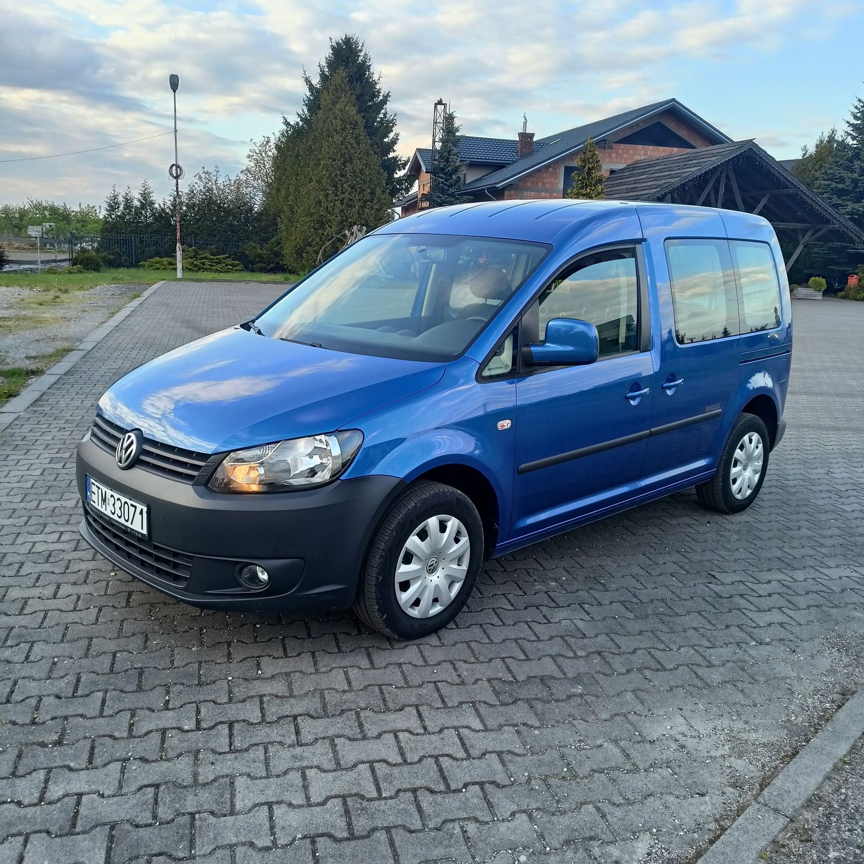 Volkswagen Caddy 1.6 TDI 2011r.