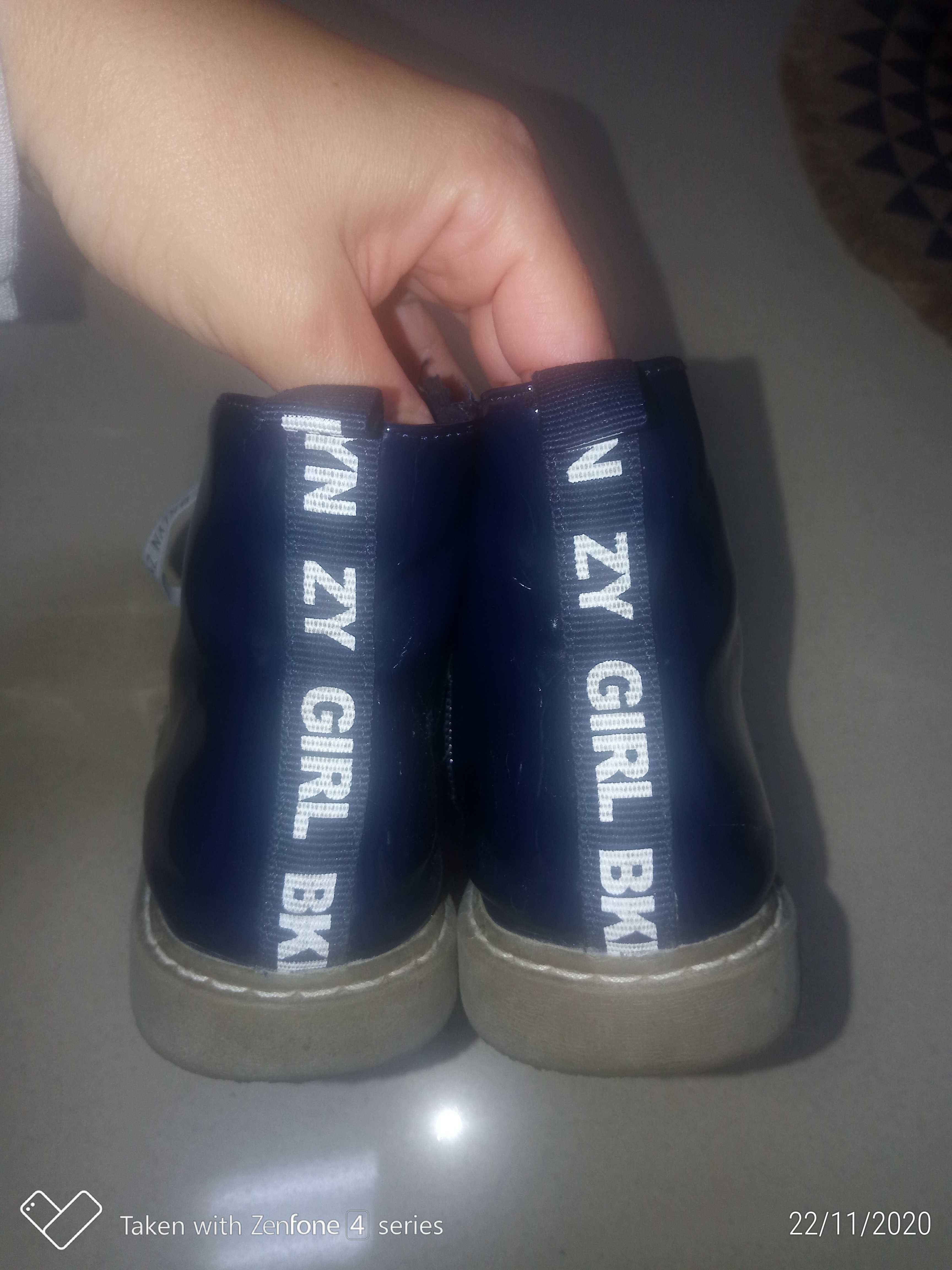 Botas de menina nr 31