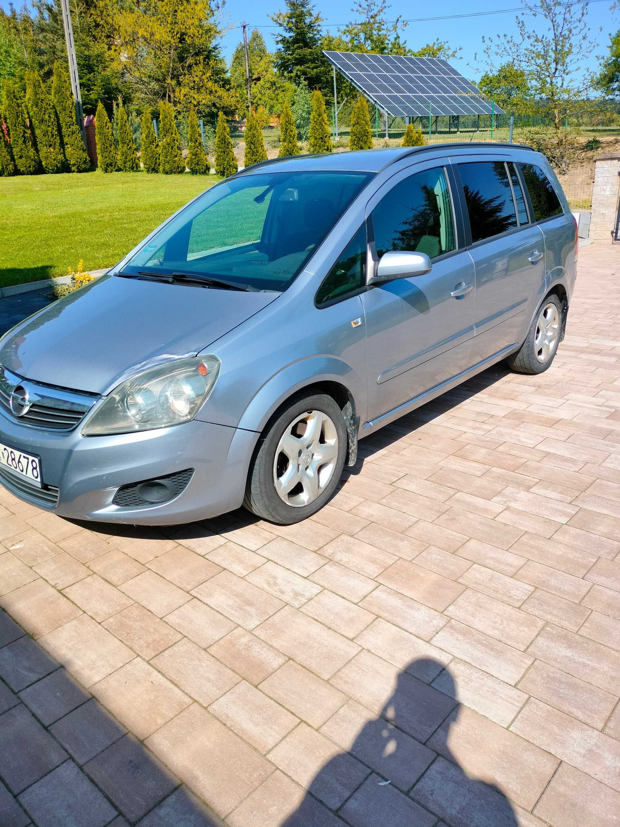 Opel Zafira b 1.9 cdti 150KM 2008 rok
