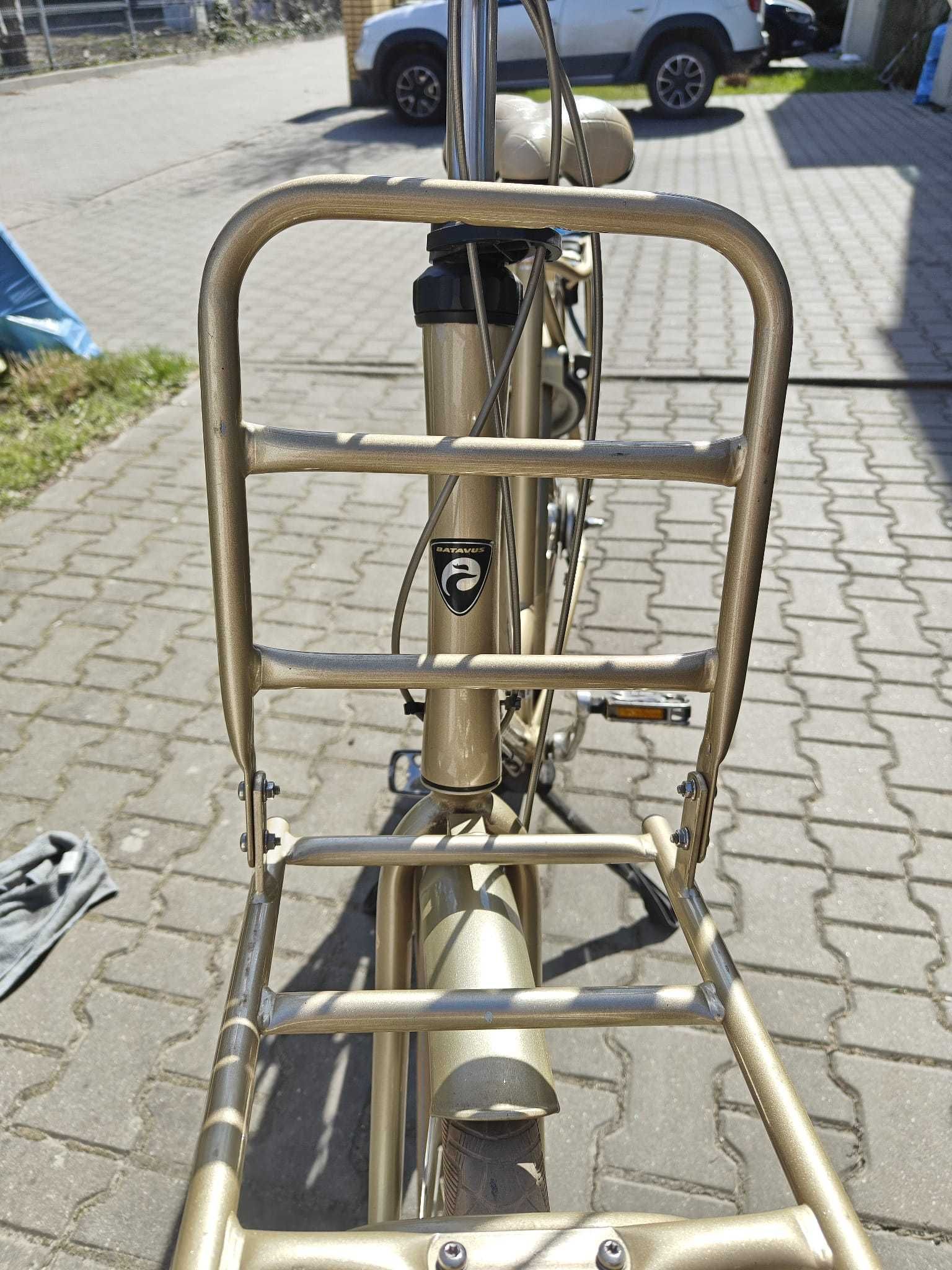 Rower miejski Batavus Diva rozmiar 56cm w jasnym słomkowym kolorze