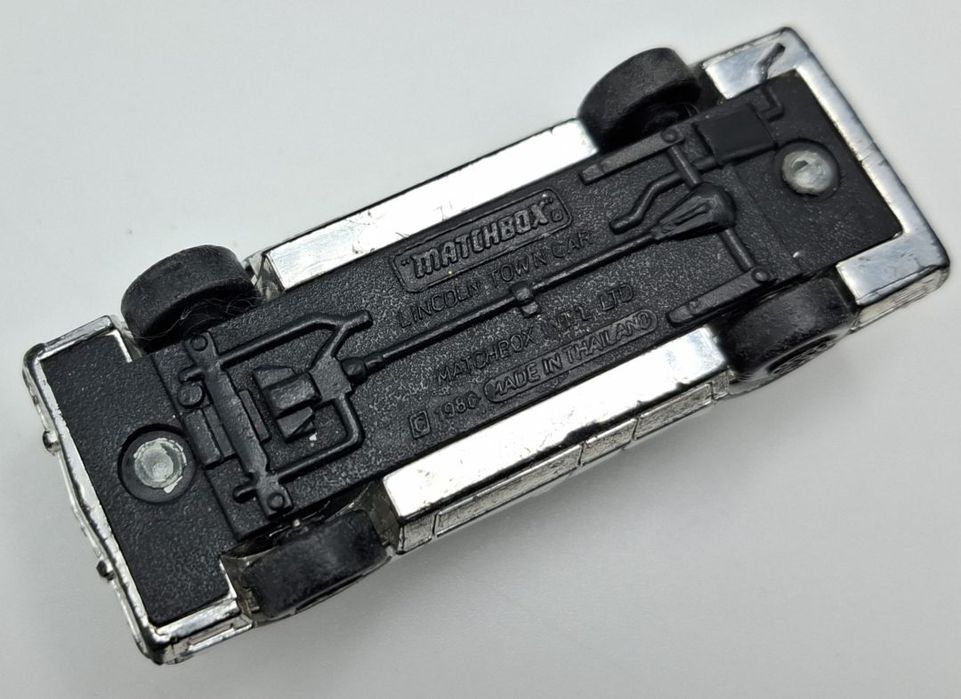 Stary samochodzik resorak kolekcjonerski Matchbox 1980 Lincoln