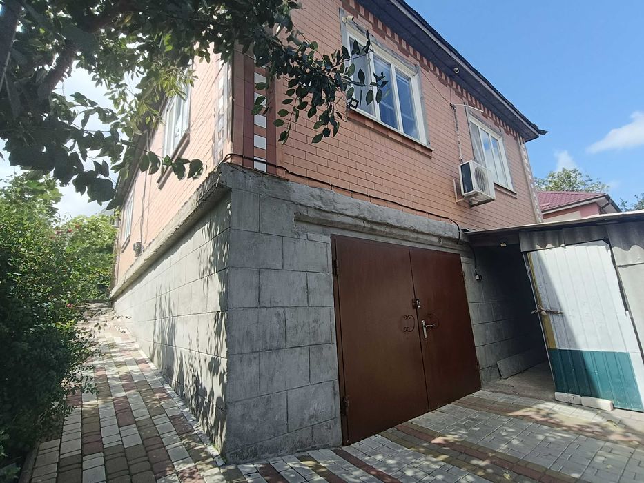 Будинок  з Меблями  та Технікою м.Золотоноша! Сучасний стан!