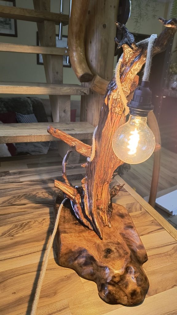 Lampa noca drewniana